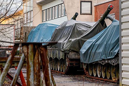 ФРГ дополнительно поставит Киеву еще четыре танка Leopard 2A6 из запасов бундесвера