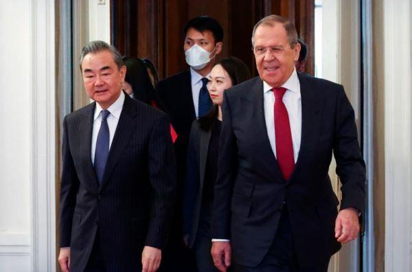 Китай заявил о приверженности развитию отношений с Россией