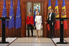 В Совфеде высказались о последствиях политического кризиса в Молдавии для Европы