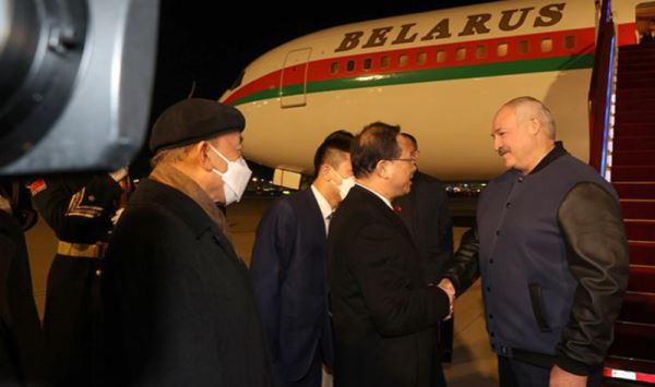 В Китай с визитом прибыл лидер Белоруссии